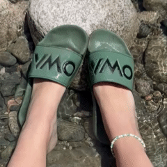 Malvinas Verde Militar en el r&iacute;o